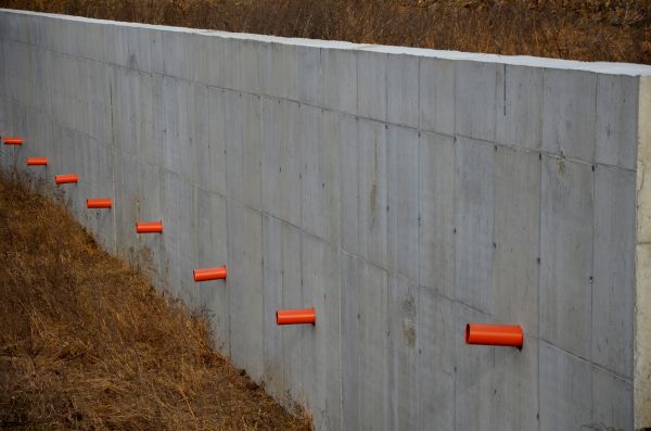 Cost of Concrete Wall Installation in Danville